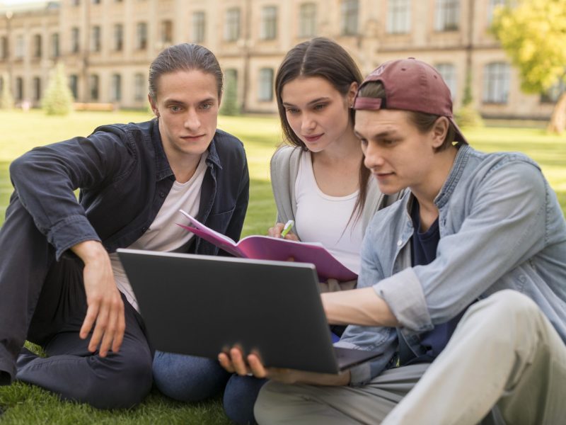 group-teenagers-discussing-university-project group-teenagers-discussing-university-project